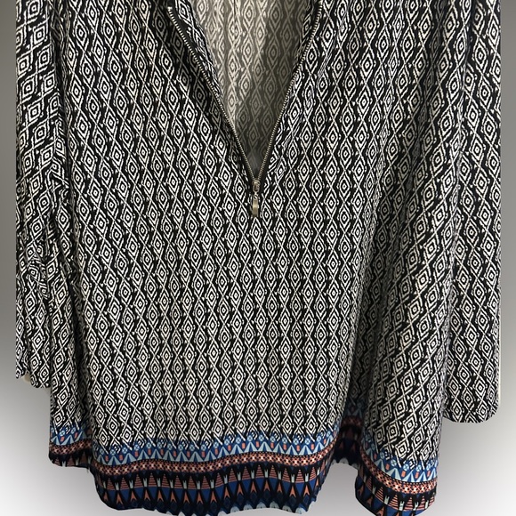 WTB3. NWOT Mixed Print Blouse | 1X - Picture 5 of 7